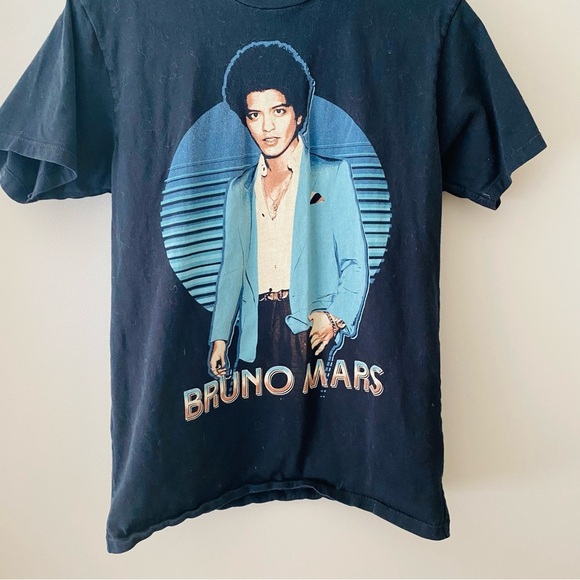 Bruno Mars 'The Moonshine Jungle' 2013 Tour Tee Shirt Black Sz Medium - Picture 7 of 8